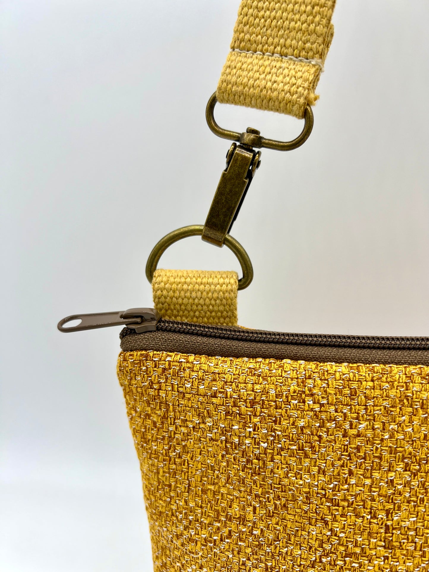 BANDOLERA MINI "Mustard Chic"