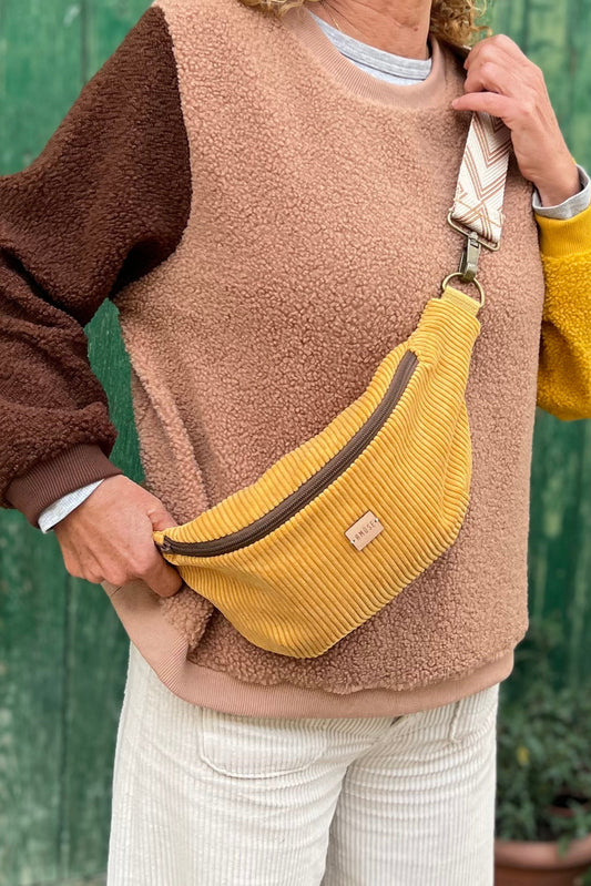 Riñonera "Pana mostaza"