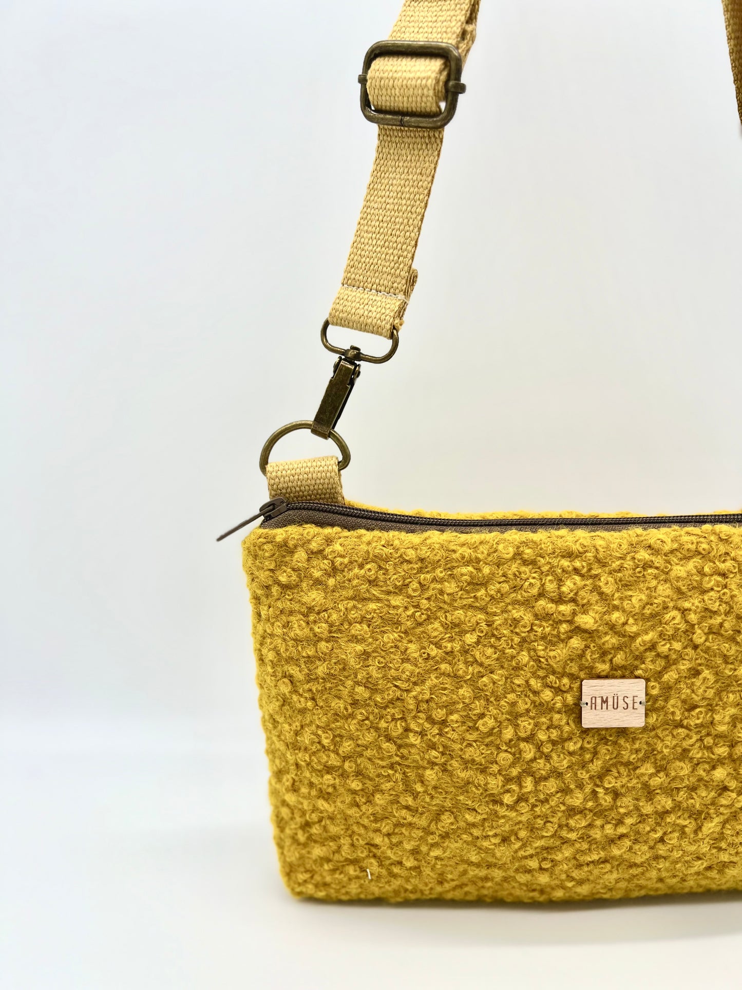 BANDOLERA MINI "Borreguito Mostaza"