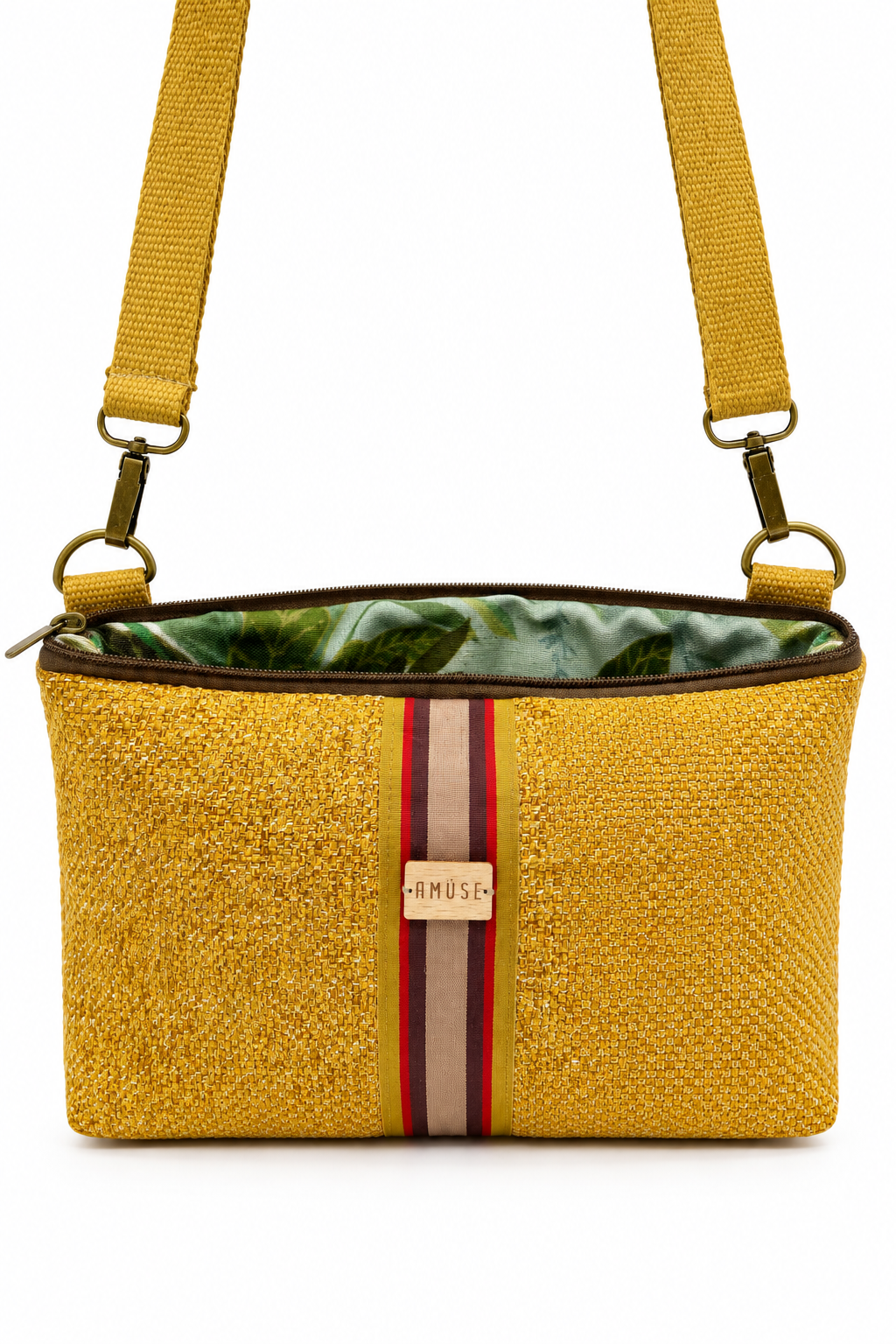 Mustard Chic foto 2 con escala uniforme